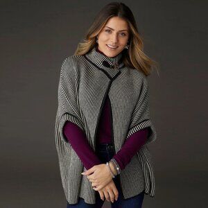 COCO + CARMEN WREN CARDIGAN WITH TOGGLE CLOSURE